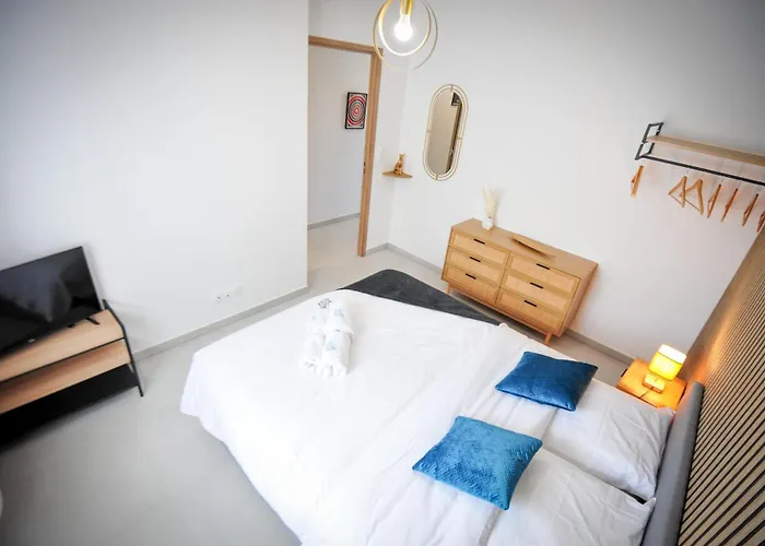 Giulietta - Spacious Terrace - By Tgb Apartmán Pietrosella