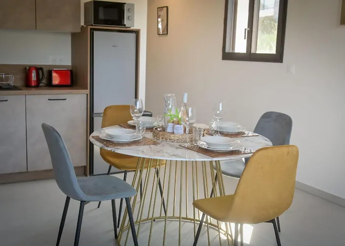 Giulietta - Spacious Terrace - By Tgb Apartmán *